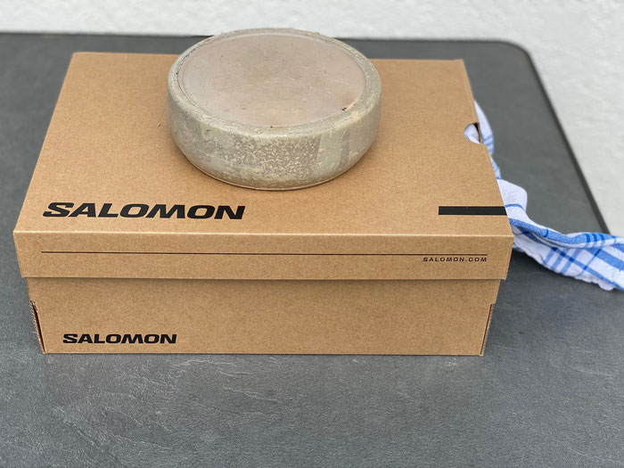 Karton am ruhigen Ort lagern